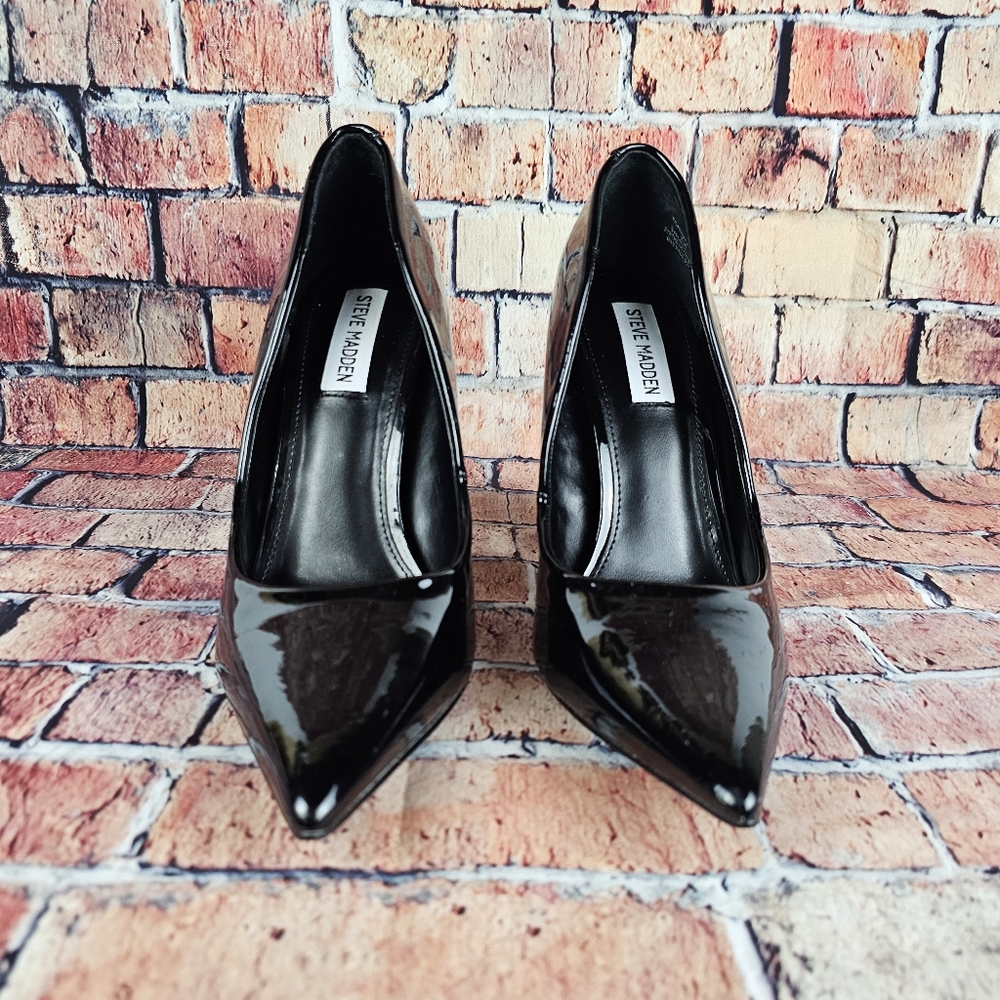 Steve Madden Black Patent Block Heel Pumps - Picture 4 of 12